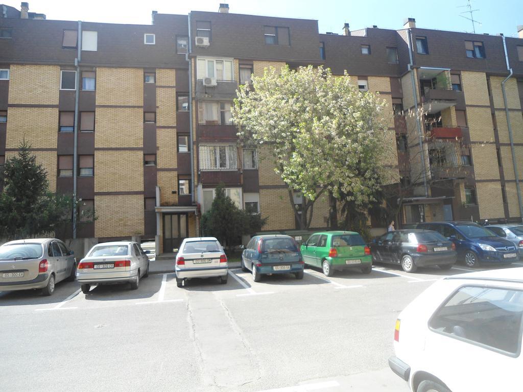 Apartman Osijek Habitación foto