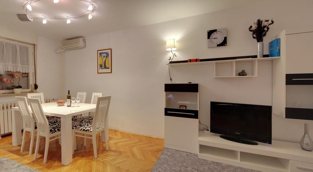 Apartman Osijek Habitación foto